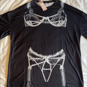 Chic Black Tee with White Lace Bra Print